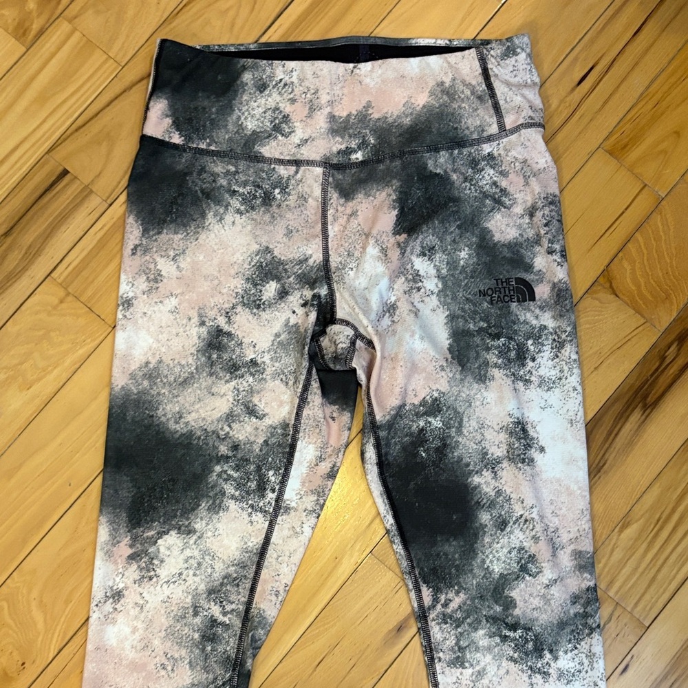 The North Face Leggings (light pink and black)